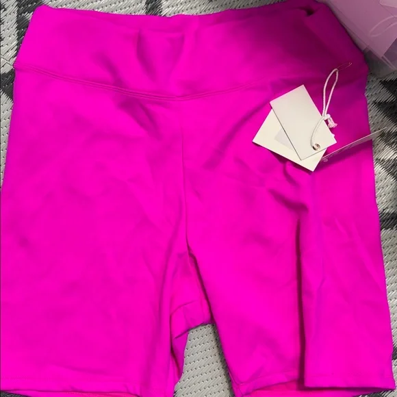 Good American Vibrant Pink Swim Shorts 2X MSRP $95 - Picture 4 of 7